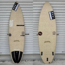 画像1: 【ライダー全員が絶賛する別格モデルの小波用】SYSTM / "Blunt Razor" FLAX 5'7" 美品が激安！